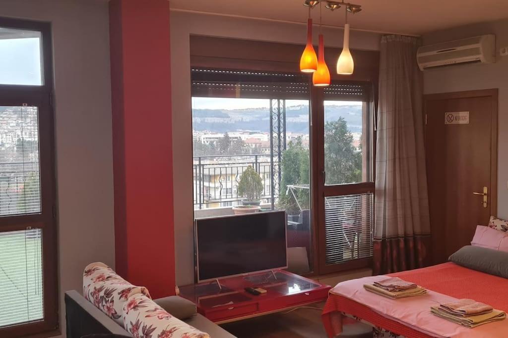 Unique Studio- Great Balcony And View! Parking Possibility! Wielkie Tyrnowo Zewnętrze zdjęcie