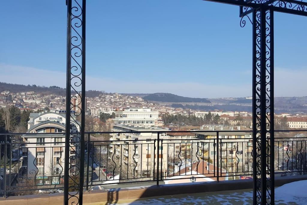 Unique Studio- Great Balcony And View! Parking Possibility! Wielkie Tyrnowo Zewnętrze zdjęcie