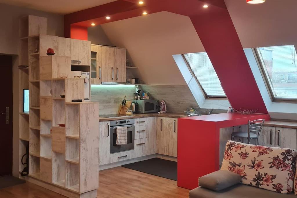 Unique Studio- Great Balcony And View! Parking Possibility! Wielkie Tyrnowo Zewnętrze zdjęcie