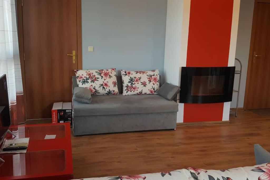 Unique Studio- Great Balcony And View! Parking Possibility! Wielkie Tyrnowo Zewnętrze zdjęcie