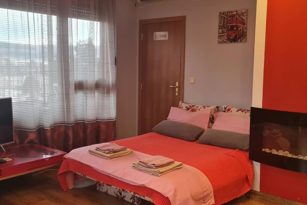 Unique Studio- Great Balcony And View! Parking Possibility! Wielkie Tyrnowo Zewnętrze zdjęcie